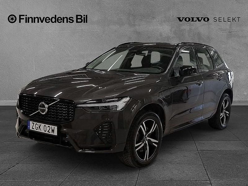 Begagnad Volvo XC60 Plus 462 HK (339 kW) 2022 Grå SUV