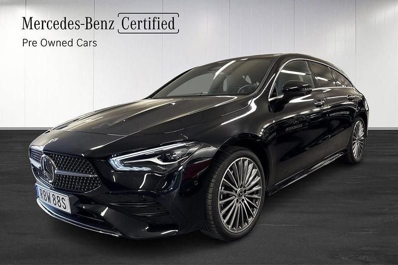 Svart Begagnad 2025 Mercedes E250 Kombi | 409 800 kr (Marknadspris) - Bild 1/4