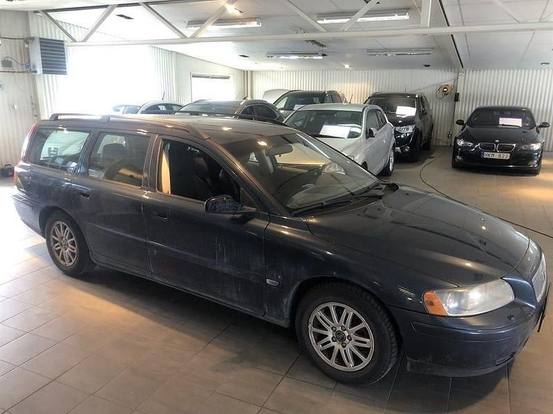 Begagnad Volvo V70 Business Edition 141 HK (103 kW) 2006 Blå Kombi