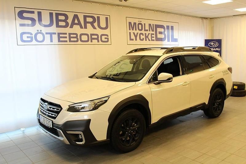 Vit Begagnad 2024 Subaru Outback Kombi | 429 900 kr (Marknadspris) - Bild 1/4