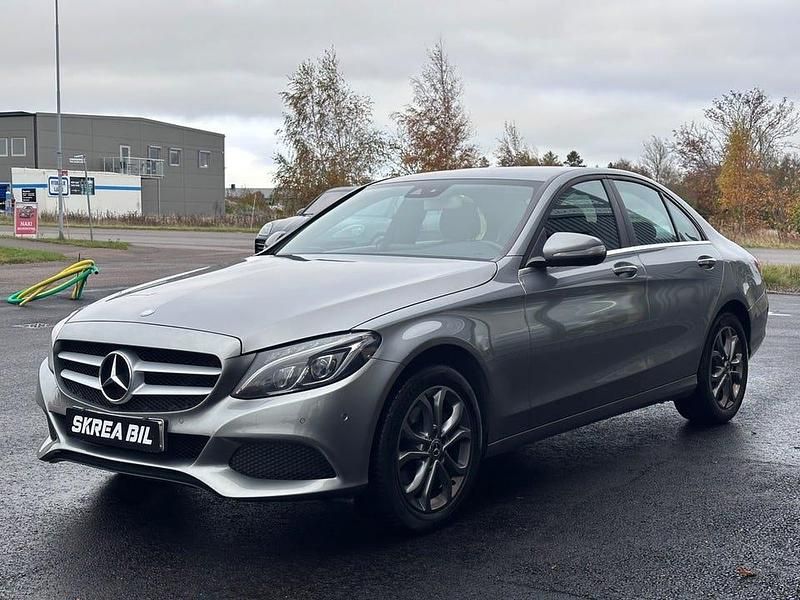 Begagnad Mercedes C220 173 HK (127 kW) 2015 Silver Sedan