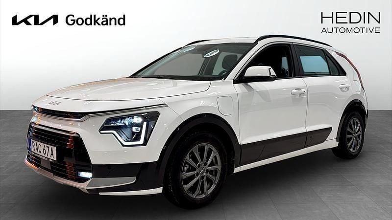 Vit (white) Begagnad 2022 Kia Niro SUV | 299 900 kr (Bra pris) - Bild 1/4