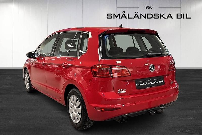 Begagnad VW Golf VII 92 HK (67 kW) 2018 Röd Halvkombi