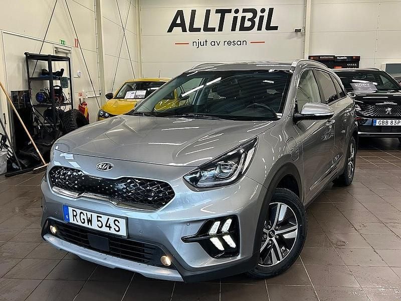 Grå Begagnad 2019 Kia Niro Advance SUV | 194 900 kr (Marknadspris) - Bild 1/4