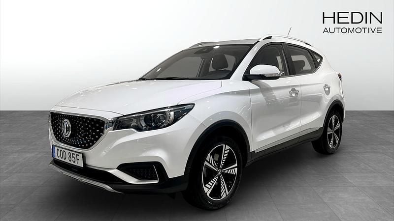 Vit (white) Begagnad 2021 MG ZS Luxury SUV | 169 900 kr (Marknadspris) - Bild 1/4