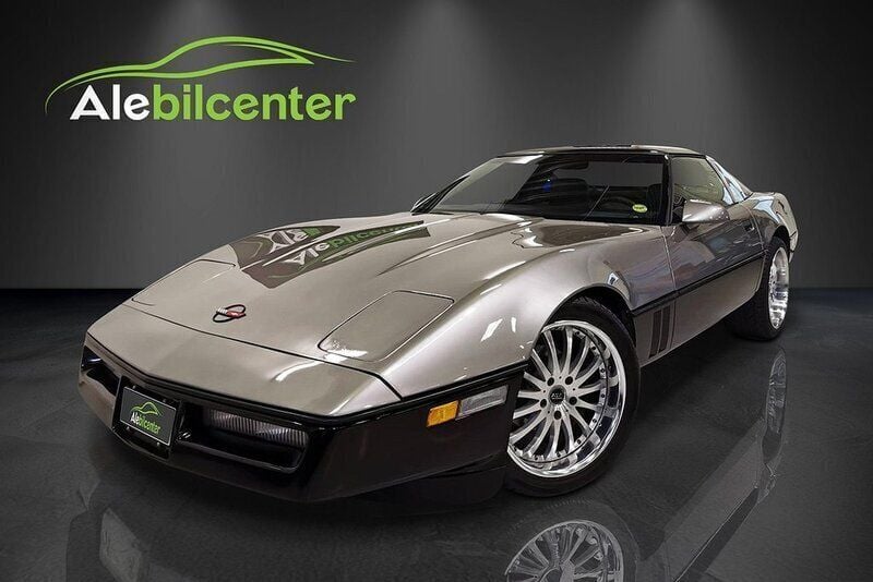 Flerfärgad Begagnad 1986 Chevrolet Corvette | 114 900 kr - Bild 1/4