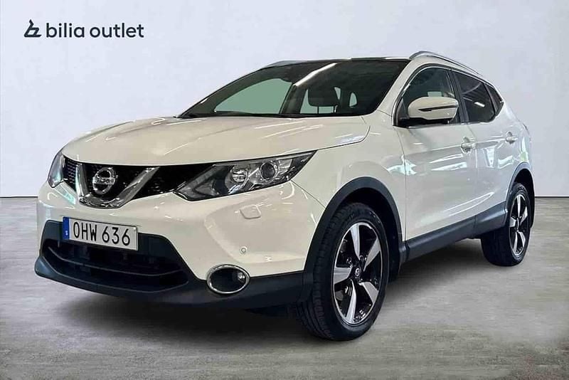 Vit Begagnad 2016 Nissan Qashqai SUV | 164 900 kr (Marknadspris) - Bild 1/1
