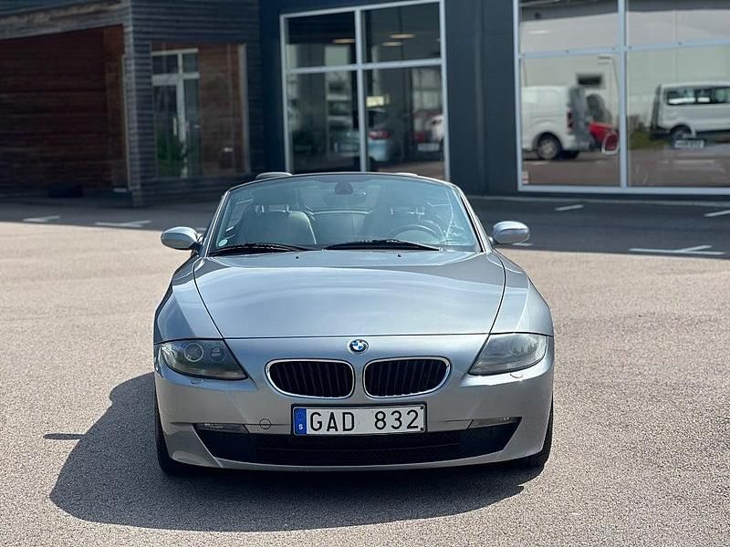 Begagnad BMW Z4 218 HK (160 kW) 2007 Ljusgrå Cab