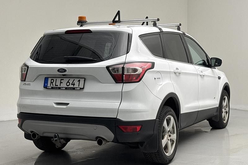 Begagnad Ford Kuga 150 HK (110 kW) 2017 Vit SUV