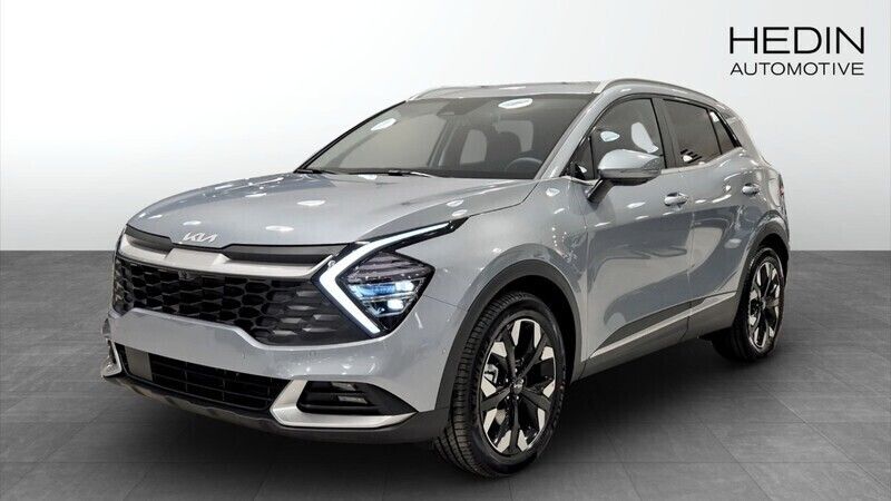 Grå (grey) Ny 2025 Kia Sportage 2 SUV | 469 475 kr (Marknadspris) - Bild 1/4
