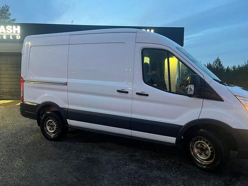 Begagnad Ford Transit 170 HK (125 kW) 2017 Vit