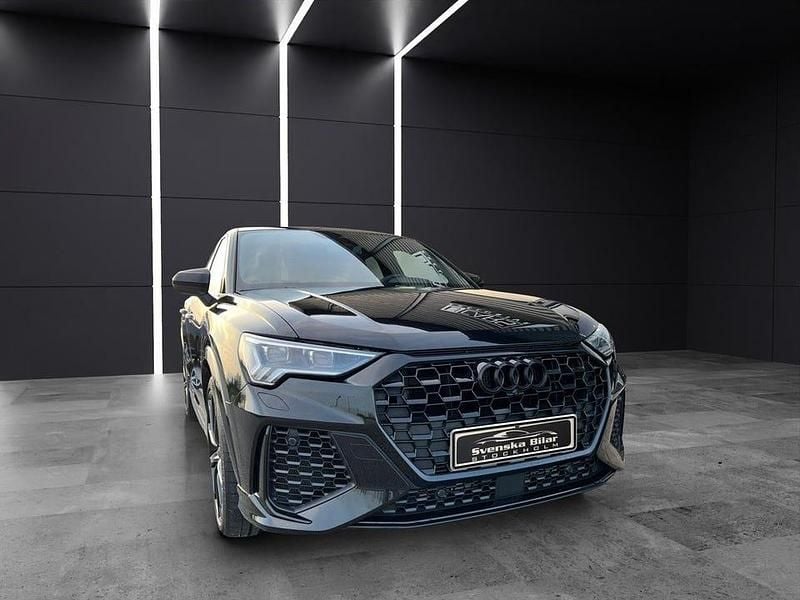 Begagnad Audi RS Q3 Black Edition 400 HK (294 kW) 2021 Svart SUV