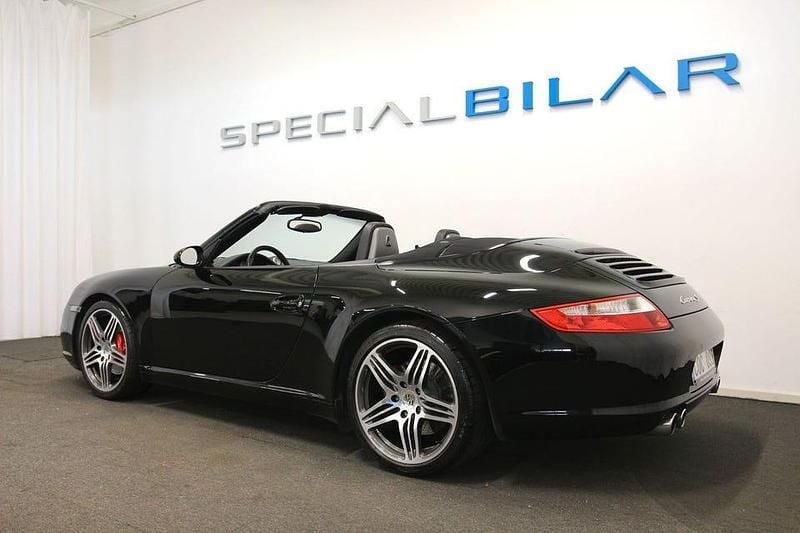 Begagnad Porsche 911 Carrera S Cabriolet Sport 355 HK (261 kW) 2007 Svart Cab