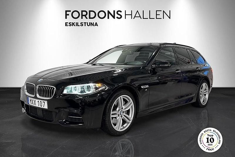 Svart Begagnad 2016 BMW 530 M Sport Kombi | 264 900 kr (Dyr) - Bild 1/4