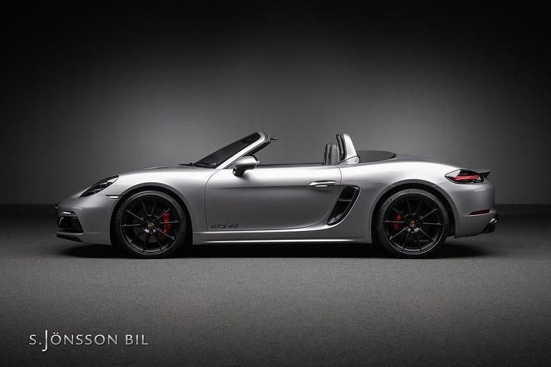 Begagnad Porsche 718 Boxster GTS 400 HK (294 kW) 2024 Gt silver metallic Cab