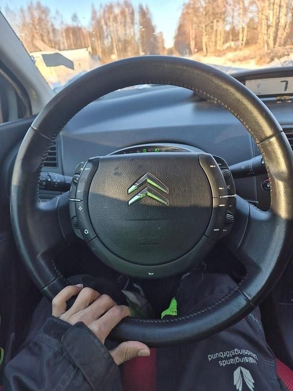 Begagnad Citroën C4 109 HK (80 kW) 2010