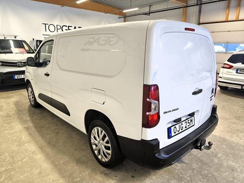 Begagnad Citroën Berlingo 102 HK (75 kW) 2021 Vit Minibuss