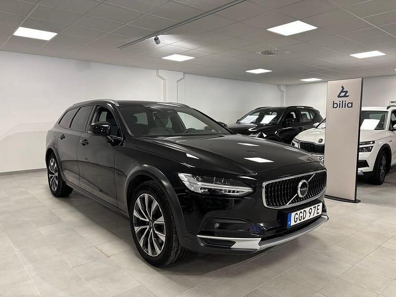 Svart Begagnad 2021 Volvo V90 CC Kombi | 389 900 kr (Lite dyr) - Bild 1/4