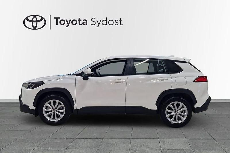 Begagnad Toyota Corolla Cross Active 200 HK (147 kW) 2023 Vit SUV