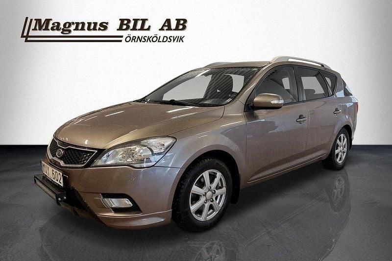 Ljusbrun Begagnad 2012 Kia Ceed Sportswagon Kombi | 49 900 kr (Marknadspris) - Bild 1/4