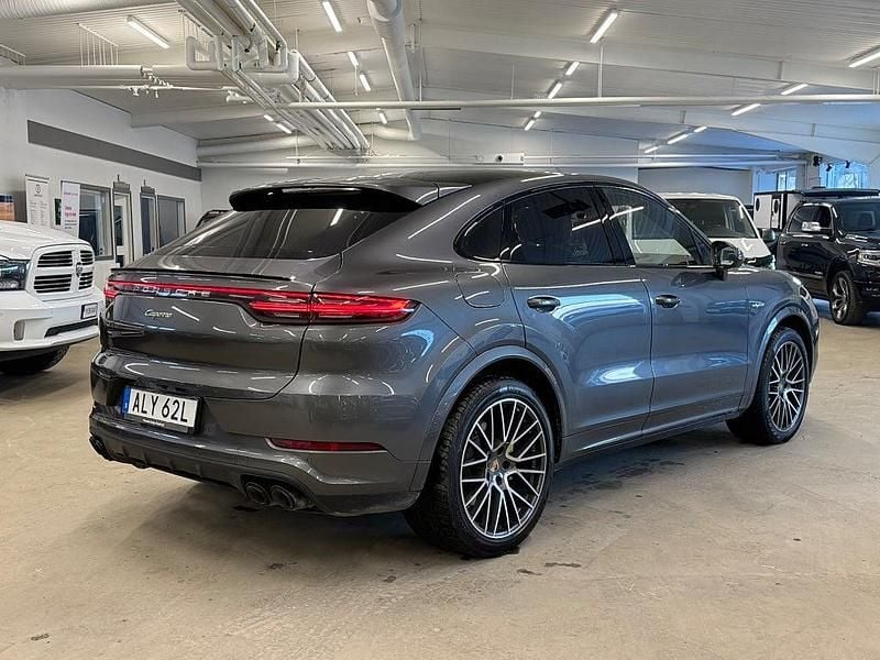 Begagnad Porsche Cayenne 340 HK (250 kW) 2022 Mörkgrå SUV
