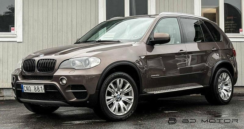 Brun Begagnad 2011 BMW X5 Sport Line SUV | 119 900 kr (Lite dyr) - Bild 1/4