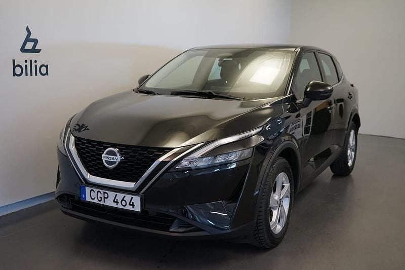 Svart Begagnad 2021 Nissan Qashqai Acenta SUV | 239 500 kr (Lite dyr) - Bild 1/3