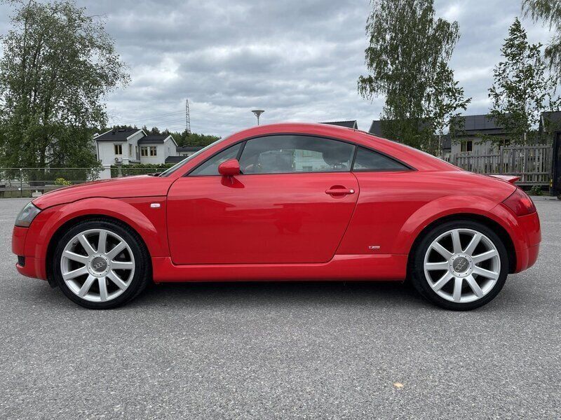 Röd Begagnad 2006 Audi TT S-Line Sportkupé | 89 000 kr (Superpris) - Bild 1/4