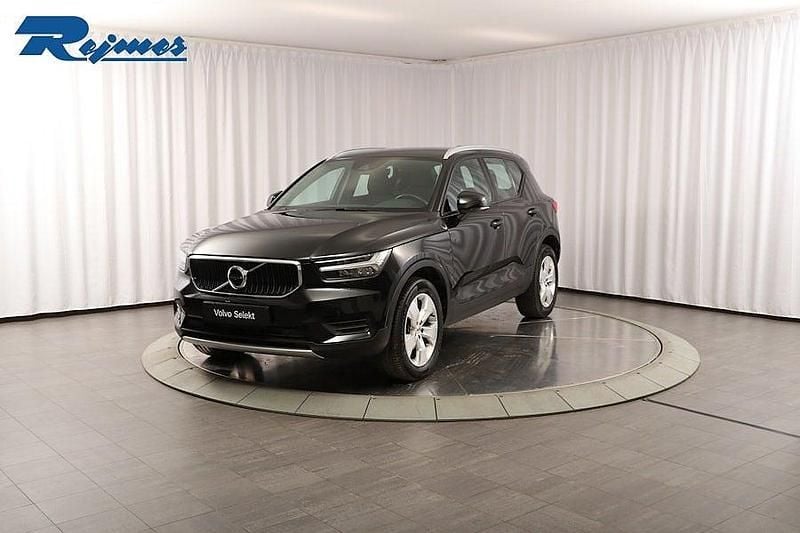Svart Begagnad 2020 Volvo XC40 Momentum SUV | 299 900 kr (Bra pris) - Bild 1/4