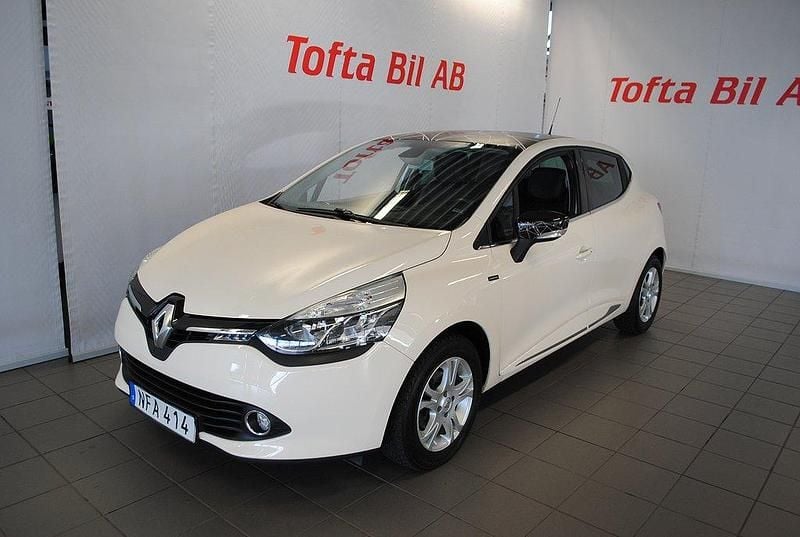 Vit Begagnad 2016 Renault Clio GrandTour Kombi | 95 000 kr (Marknadspris) - Bild 1/4