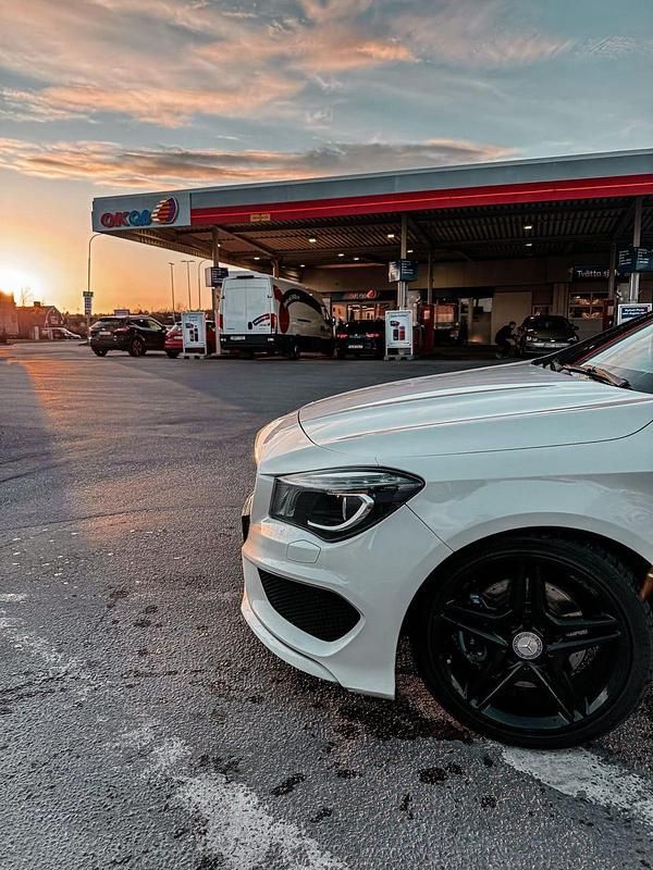 Begagnad Mercedes CLA220 AMG 170 HK (125 kW) 2014 Sedan