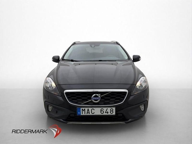 Begagnad Volvo V40 CC Kinetic 150 HK (110 kW) 2013 Svart Kombi