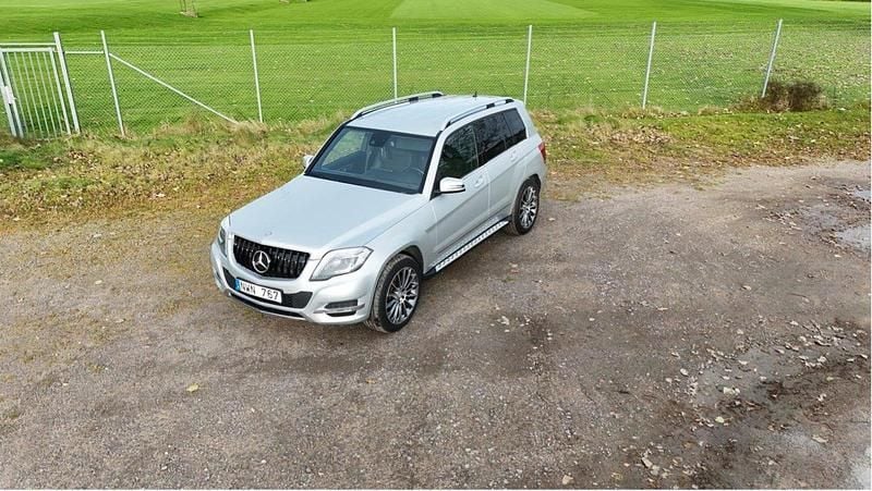 Silver Begagnad 2013 Mercedes GLK220 SUV | 174 000 kr (Marknadspris) - Bild 1/4
