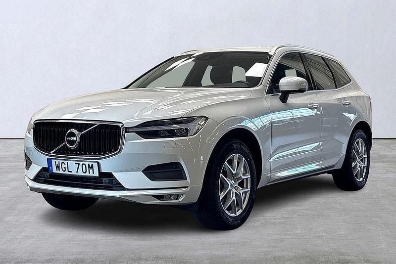 Vit Begagnad 2021 Volvo XC60 Momentum SUV | 359 900 kr (Marknadspris) - Bild 1/4
