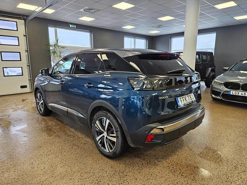 Begagnad Peugeot 3008 Allure 224 HK (164 kW) 2022 Blå SUV