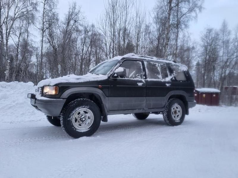 Grön Begagnad 1995 Isuzu Trooper SUV | 38 000 kr - Bild 1/4