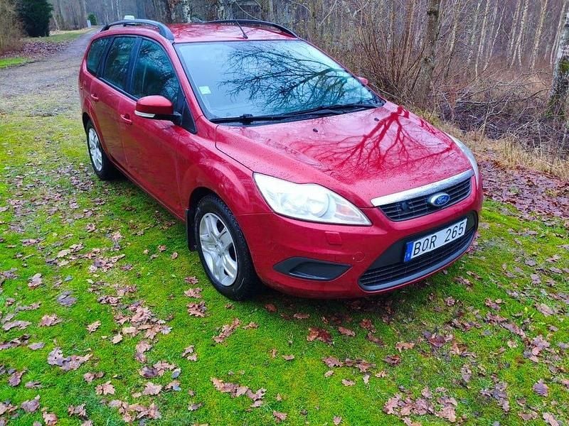 Begagnad 2010 Ford Focus Kombi | 22 000 kr (Marknadspris) - Bild 1/4