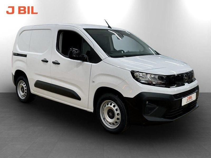 Vit kaolin Ny 2025 Opel Combo Minibuss | 324 875 kr (Marknadspris) - Bild 1/4