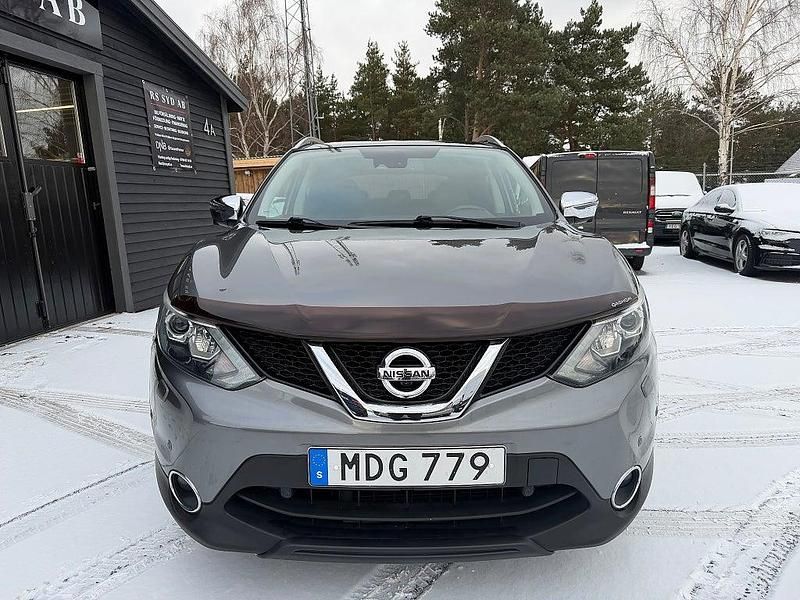 Begagnad Nissan Qashqai Premium Edition 131 HK (96 kW) 2015 Grå SUV