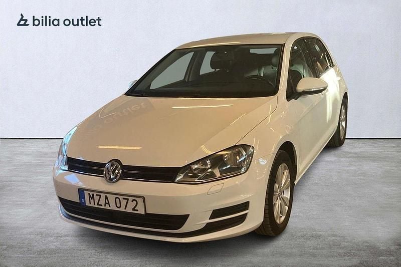 Vit Begagnad 2016 VW Golf VII Halvkombi | 134 900 kr (Marknadspris) - Bild 1/3
