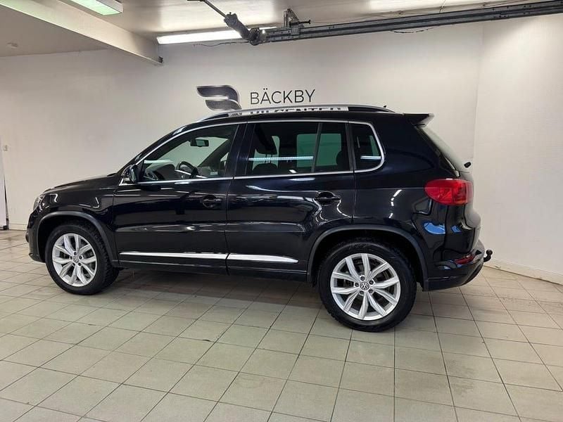 Begagnad VW Tiguan R-line 160 HK (117 kW) 2013 Svart SUV