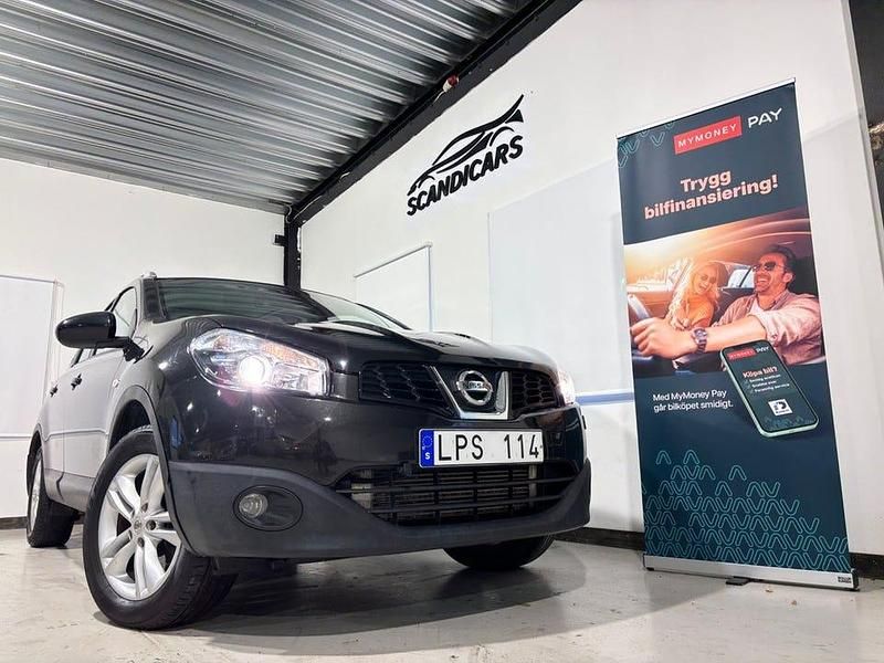 Begagnad Nissan Qashqai +2 150 HK (110 kW) 2011 Svart SUV