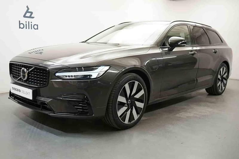 Grå Begagnad 2024 Volvo V90 Kombi | 559 900 kr - Bild 1/1