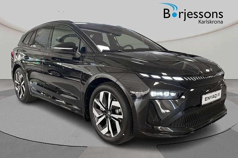 Svart Ny 2026 Skoda Enyaq iV SUV | 658 900 kr (Dyr) - Bild 1/4