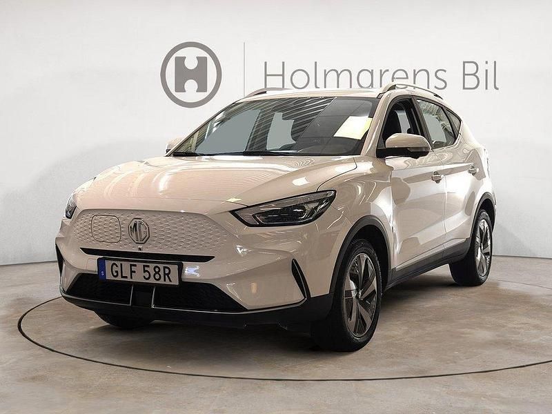 Vit Begagnad 2022 MG ZS Luxury Sedan | 229 900 kr - Bild 1/4