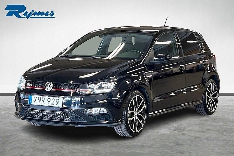 Svart Begagnad 2017 VW Polo GTI Halvkombi | 169 800 kr (Marknadspris) - Bild 1/4