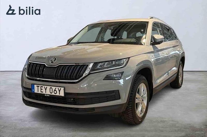 Grå Begagnad 2021 Skoda Kodiaq SUV | 329 000 kr (Bra pris) - Bild 1/1