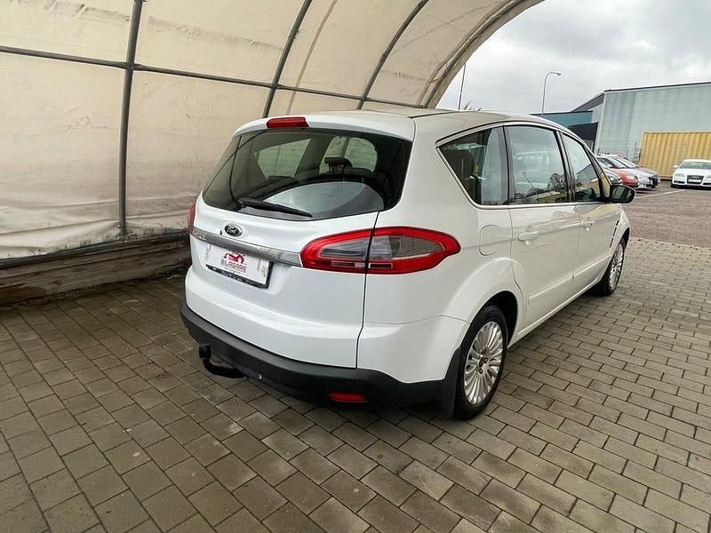 Begagnad Ford S-MAX Business Edition 140 HK (102 kW) 2013 Vit Minibuss