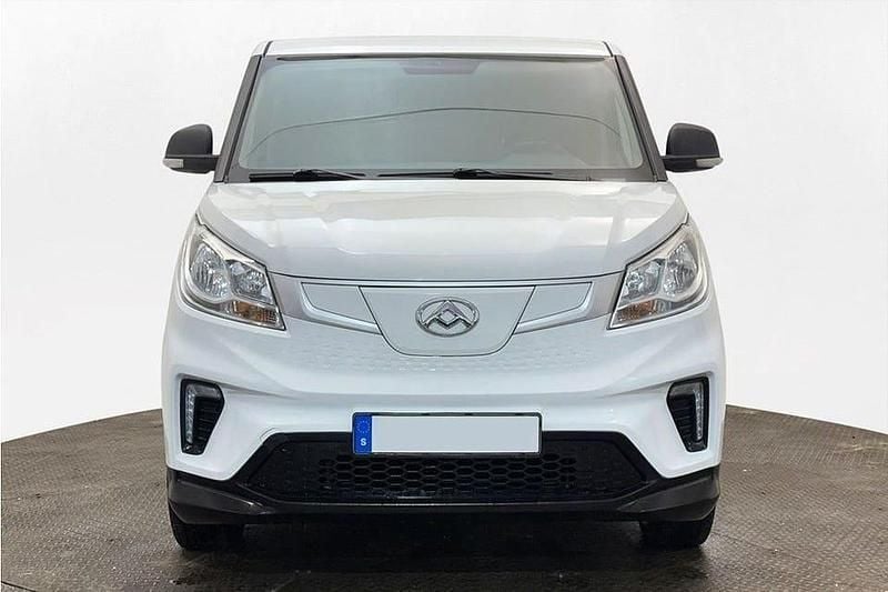 Begagnad Maxus eDeliver 3 90 kW (123 HK) 2021 Vit Van