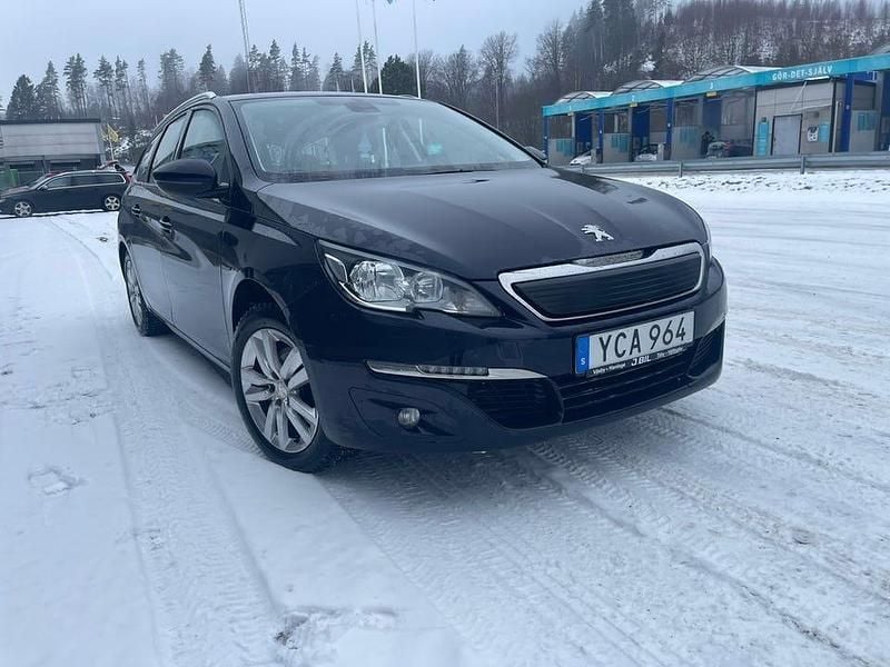 Begagnad Peugeot 308 SW 110 HK (80 kW) 2016 Blå Kombi